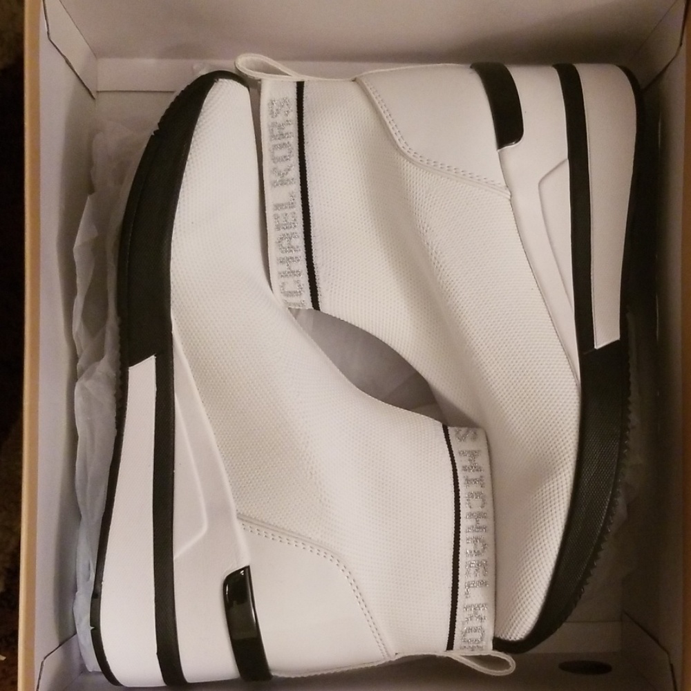 Michael Kors  Skyler Stretch-Knit Sock Sneaker